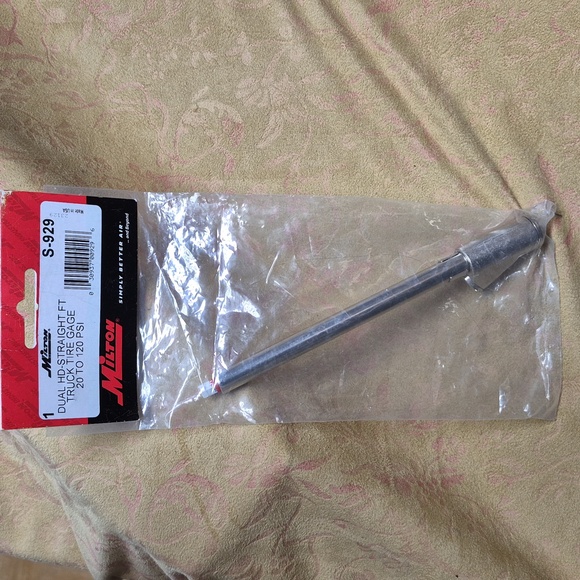 Lot of Five Milton Air / Tire Tool Accessories - Picture 11 of 12